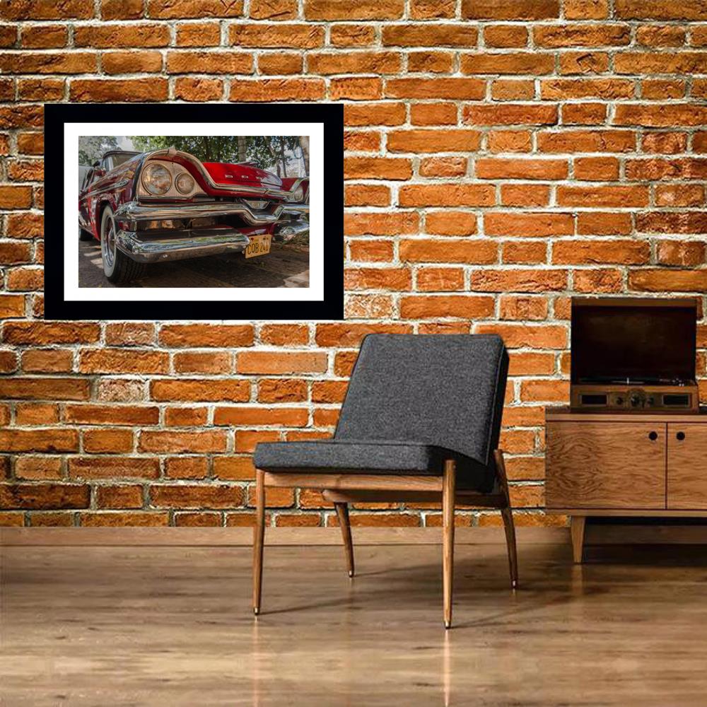 Quadro Dodge red vintage, com medida de 61x47 e moldura Preta com paspatur branco e vidro de 4mm